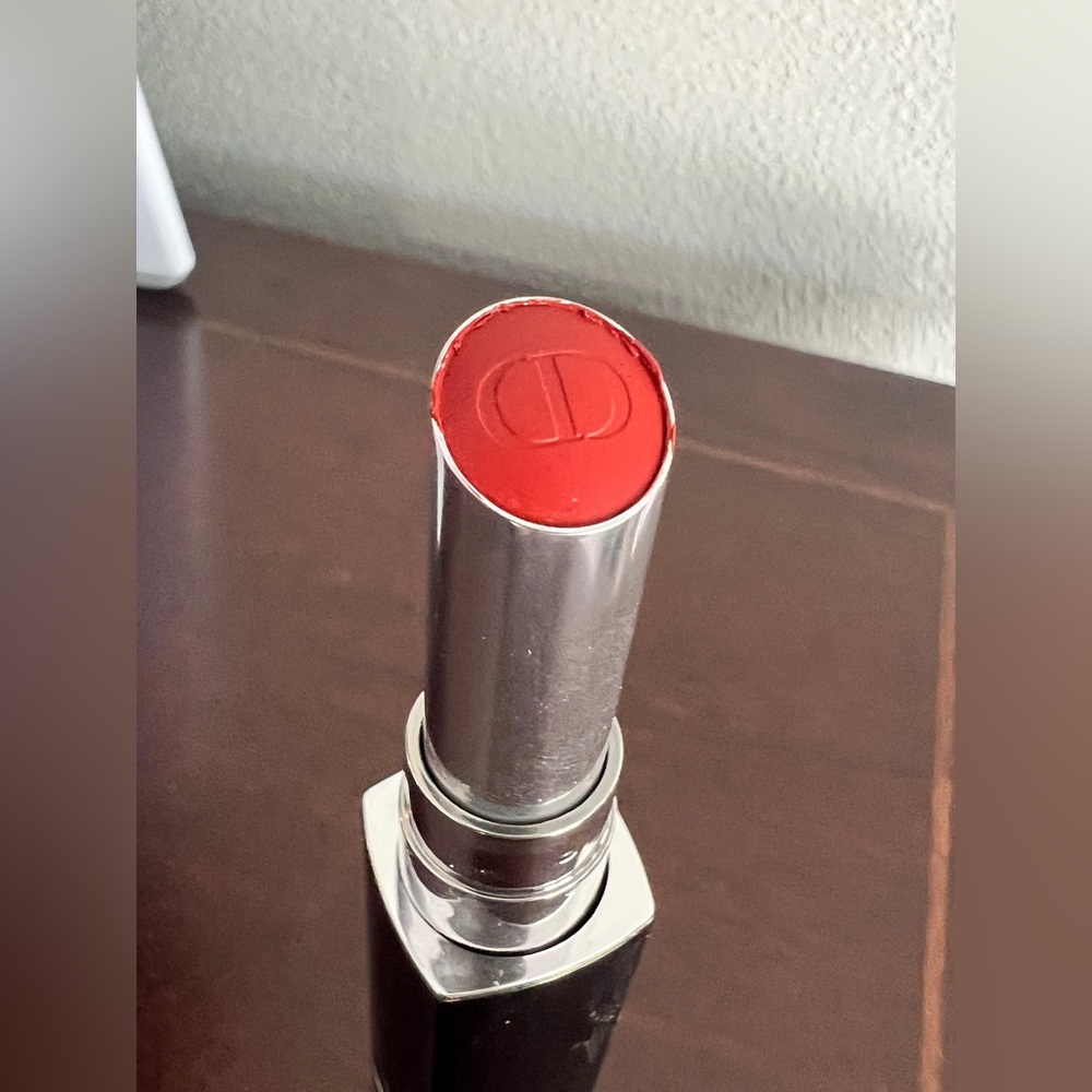 Dior Addict Lipstick - Vinyl Red - Picture 2 of 3